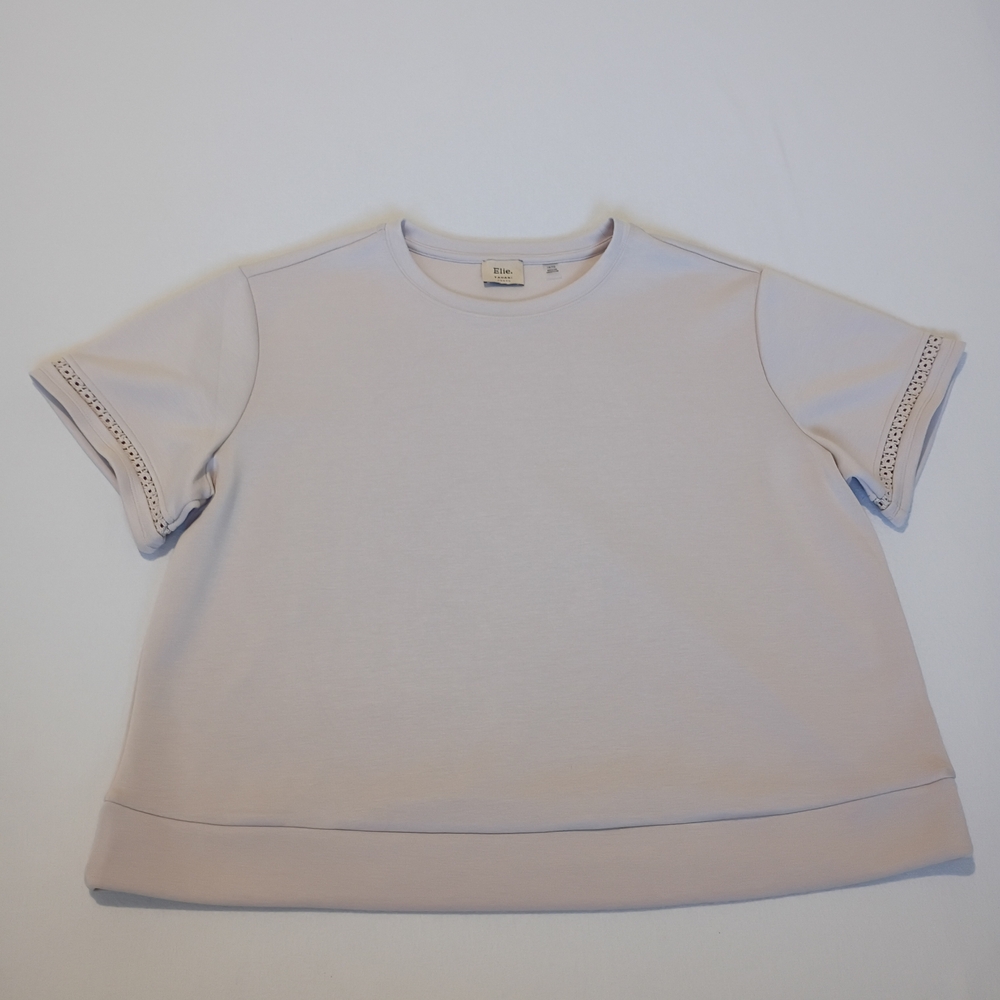Elie Tahari 1X Soft Cottagecore Neutral  Crochet Detail Short Sleeved Blouse